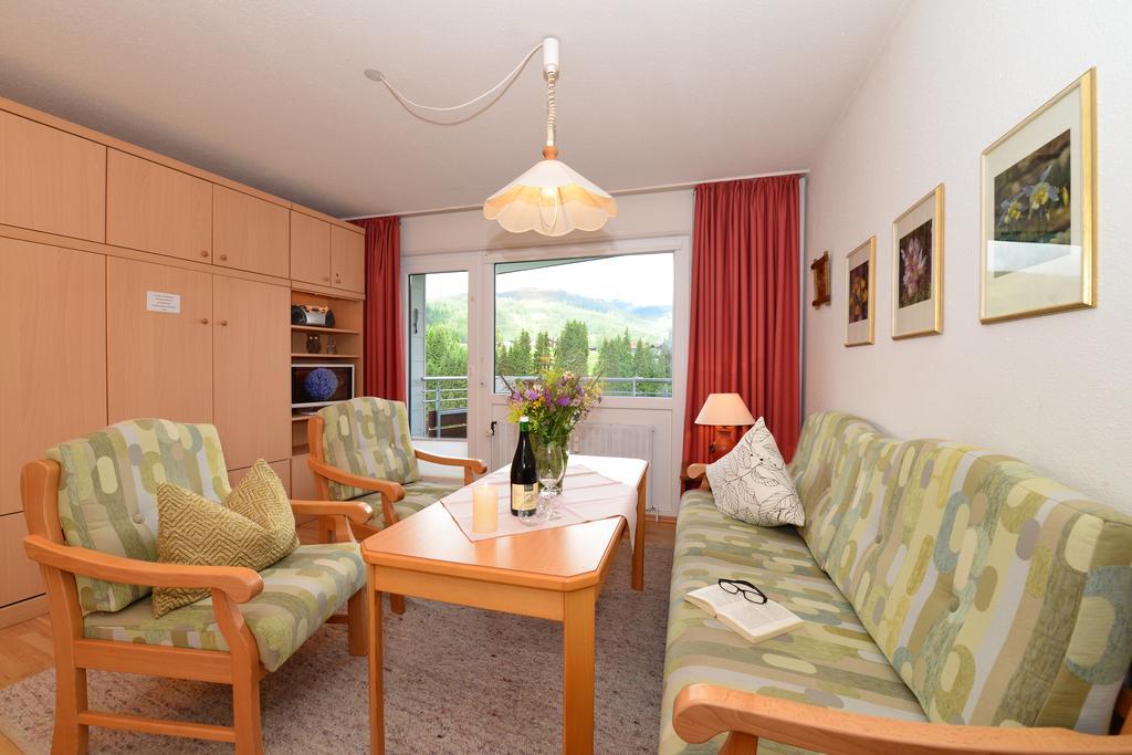 Familienhotel Kleinwalsertal Riezlern Zimmer foto